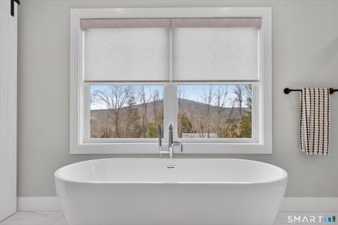 23 Stone Oak Drive New Milford CT 06776