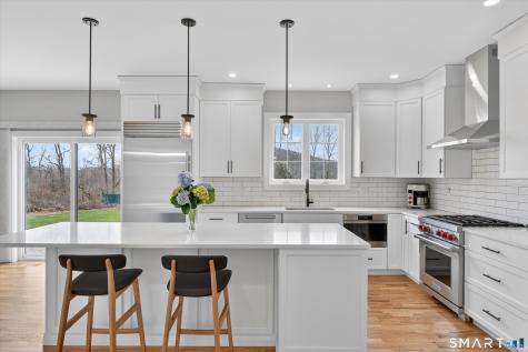 23 Stone Oak Drive New Milford CT 06776