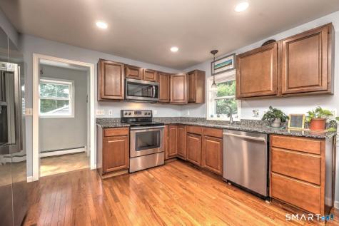 20 Highland Avenue Woodbridge CT 06525