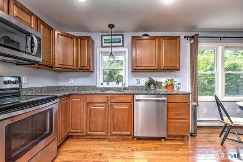 20 Highland Avenue Woodbridge CT 06525
