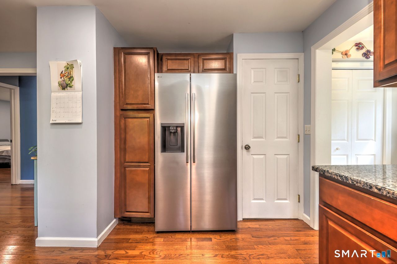 20 Highland Avenue Woodbridge CT 06525