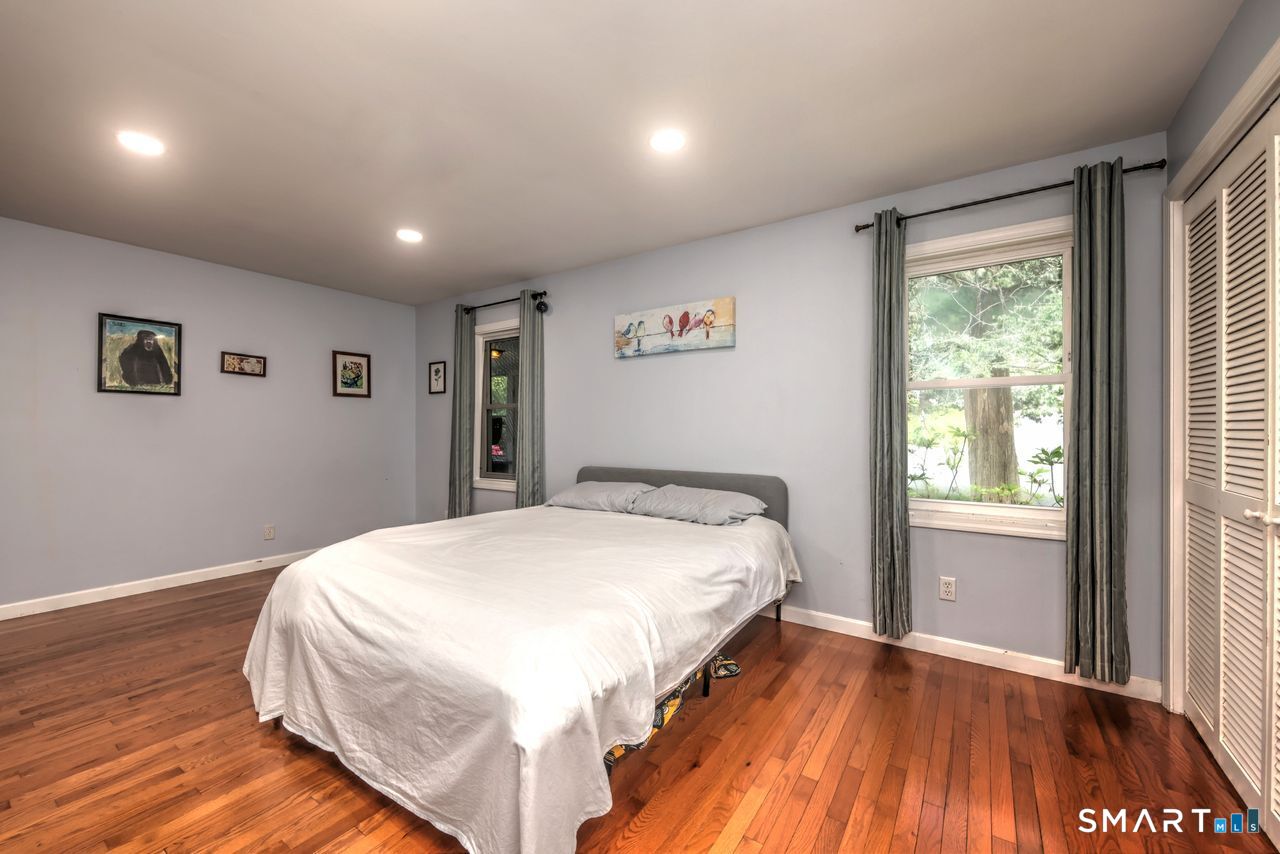 20 Highland Avenue Woodbridge CT 06525