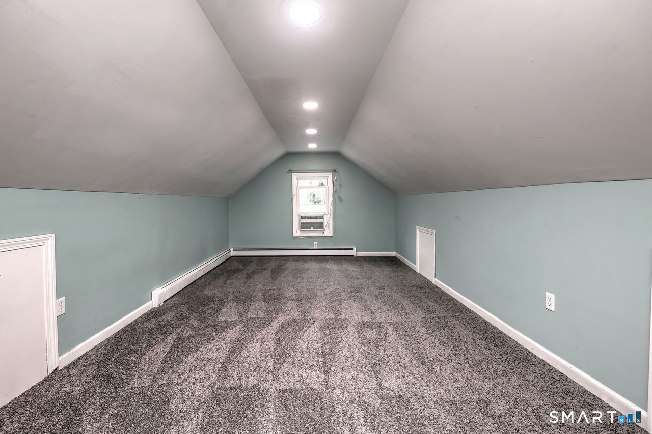 20 Highland Avenue Woodbridge CT 06525