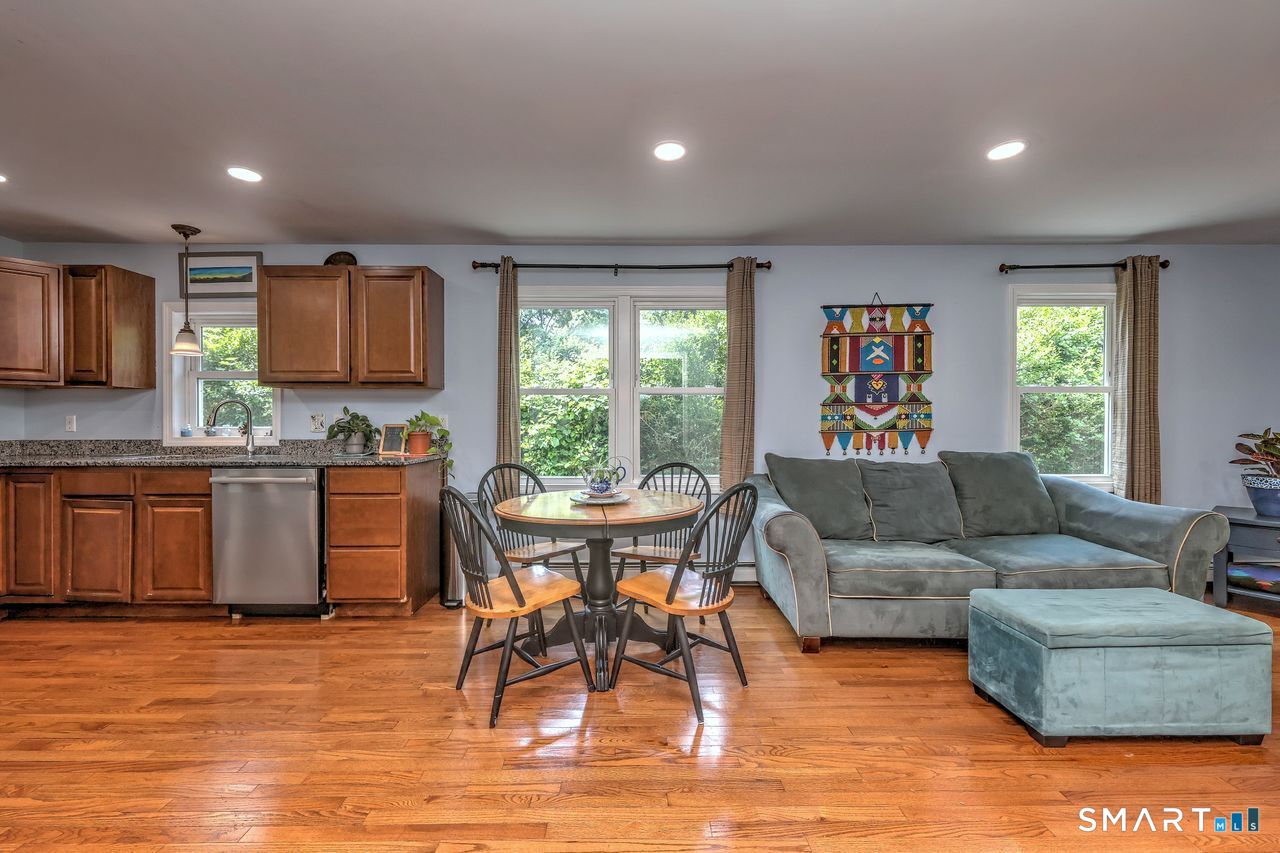 20 Highland Avenue Woodbridge CT 06525