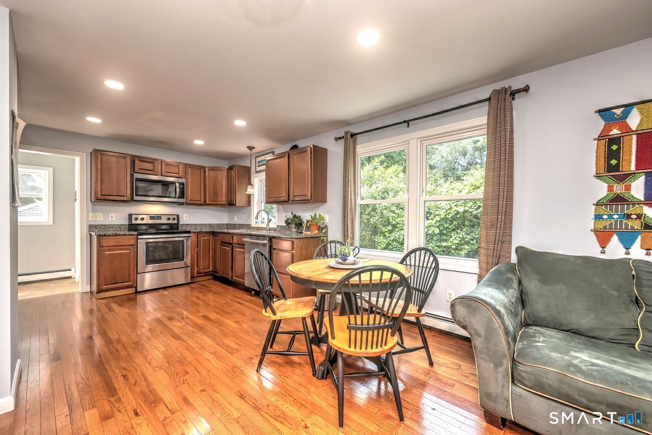 20 Highland Avenue Woodbridge CT 06525
