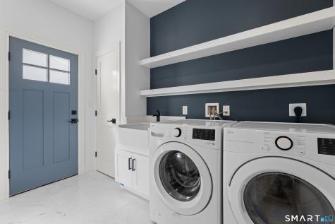 23-1 Heritage Road East Lyme CT 06333