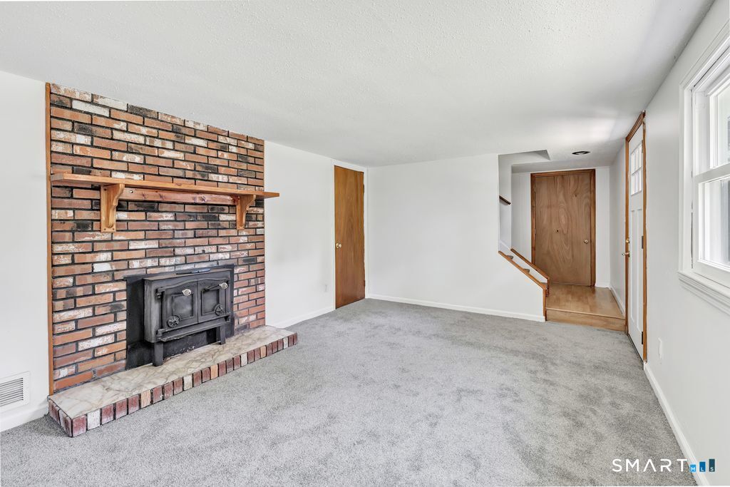 72 Stendahl Drive Shelton CT 06484