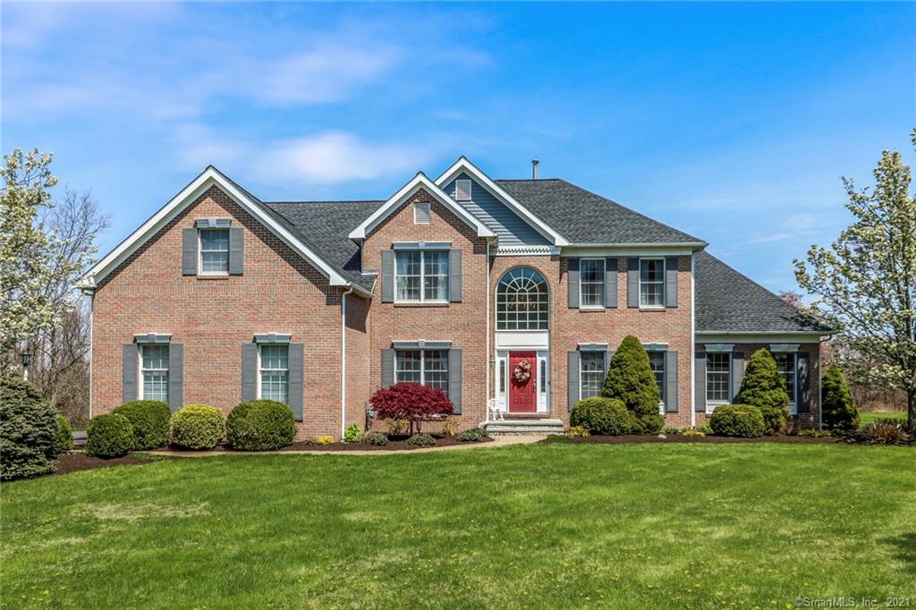 23 Whitewood Road Newtown CT 06470