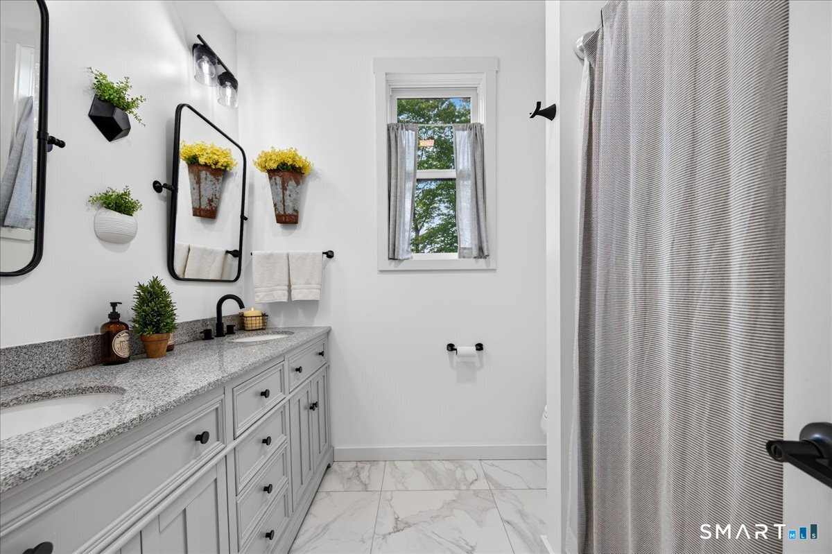 4 Newberry Street Haddam CT 06441