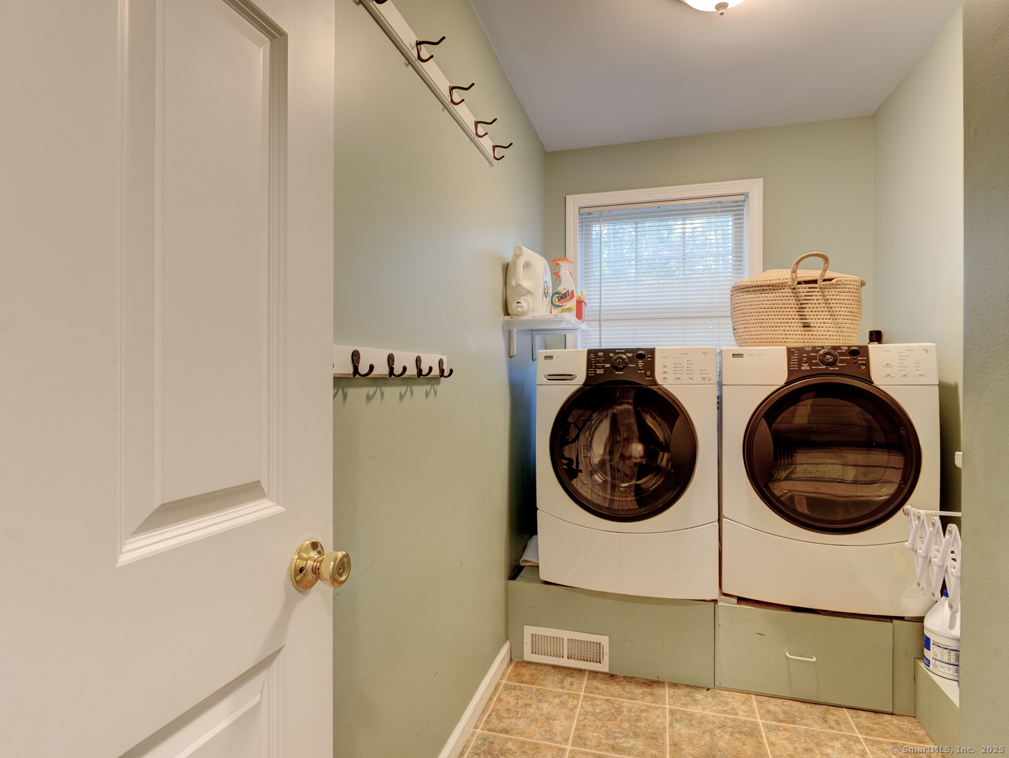 31 Adeline Place Mansfield CT 06250