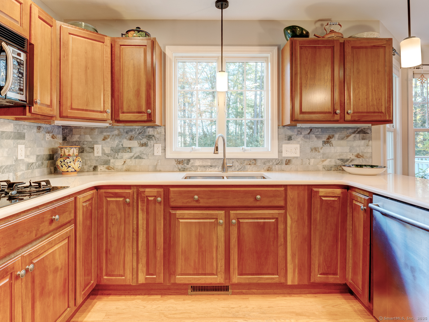 31 Adeline Place Mansfield CT 06250