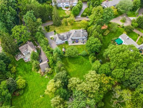 2 Sparrow Lane Greenwich CT 06830