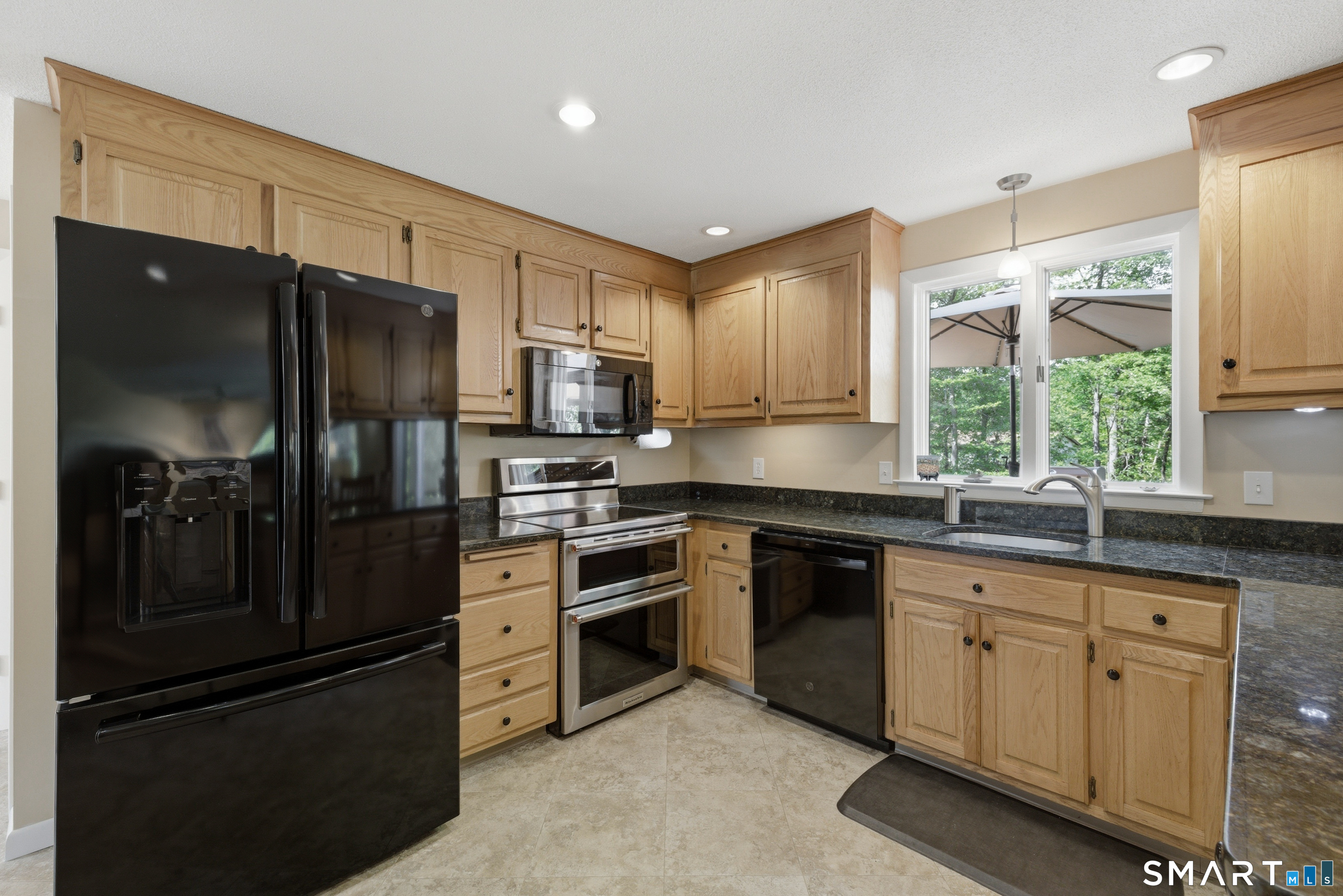 480 Quarry Brook Drive South Windsor CT 06074