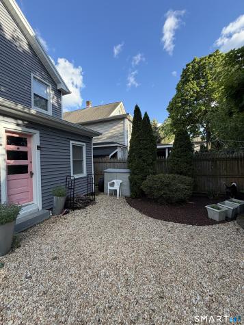 3 Alfred Court Stratford CT 06615