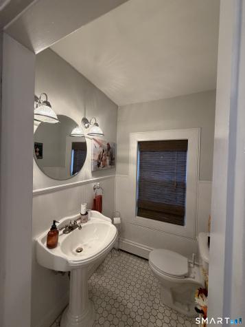3 Alfred Court Stratford CT 06615