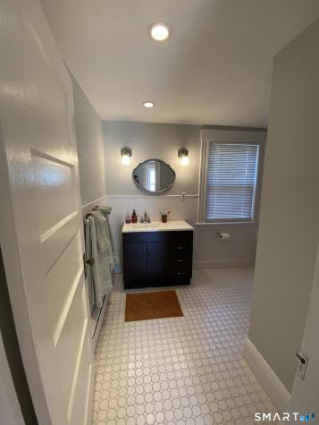 3 Alfred Court Stratford CT 06615