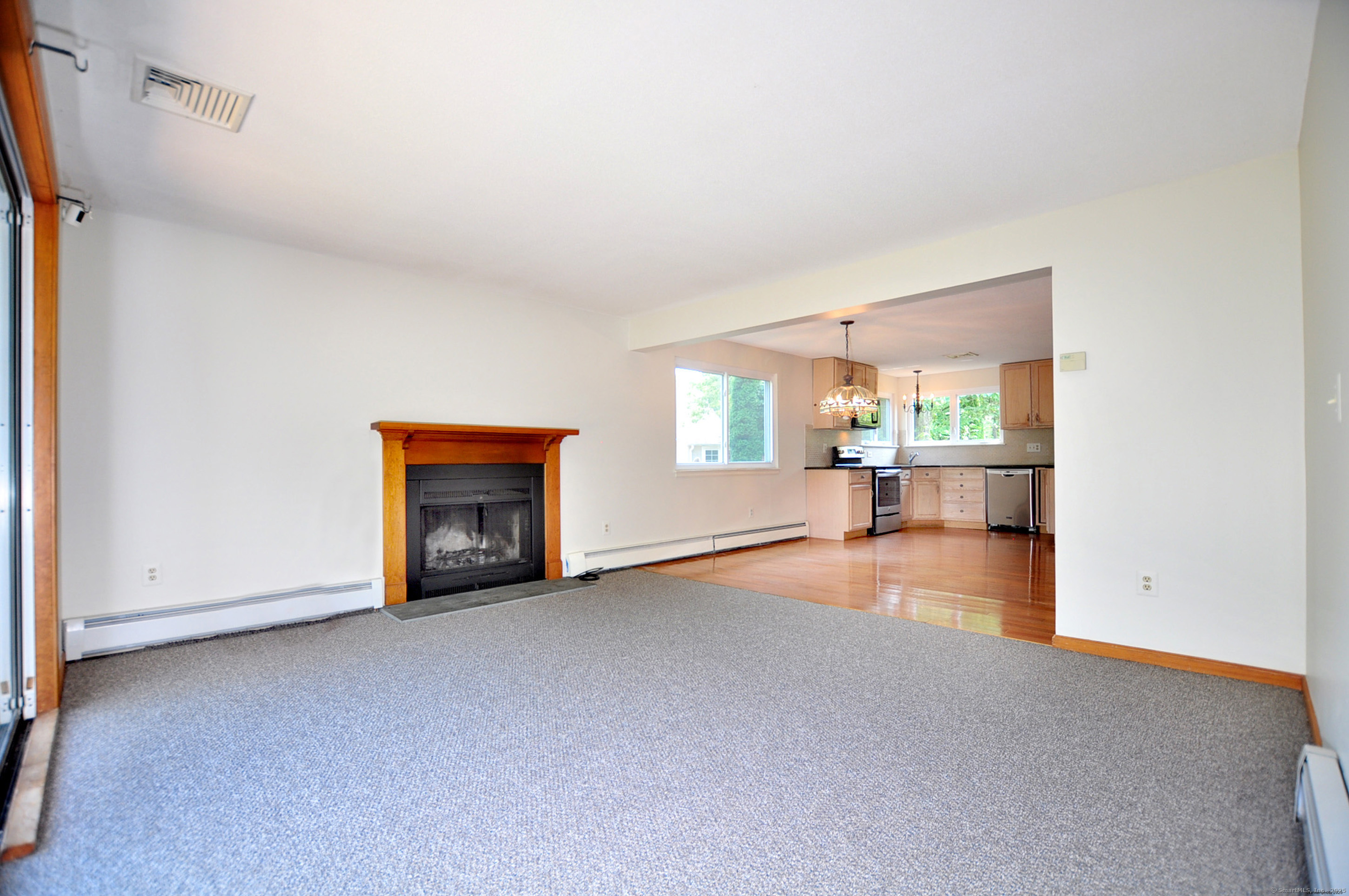 94 Clubhouse Road Windsor CT 06095