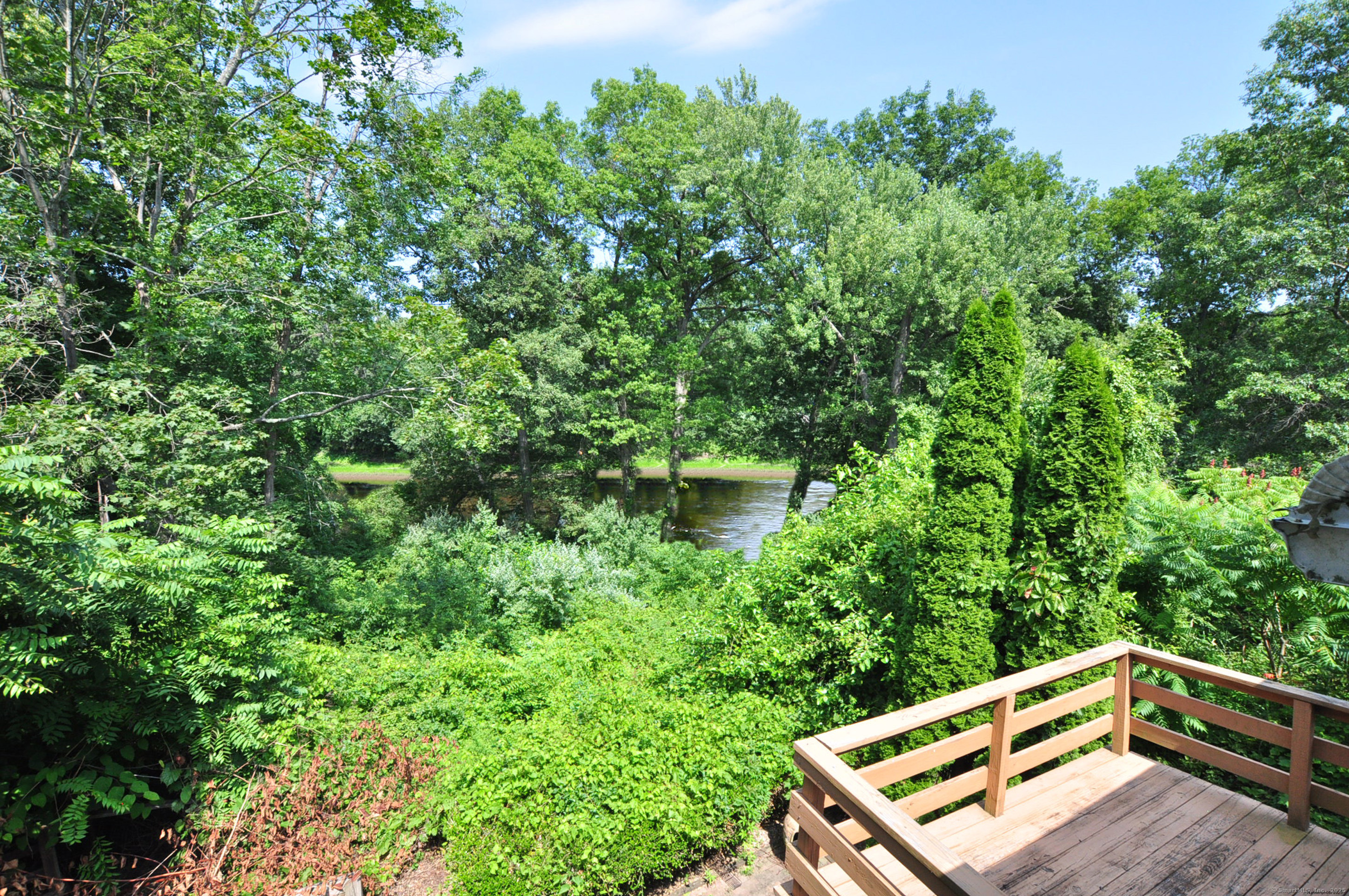 94 Clubhouse Road Windsor CT 06095