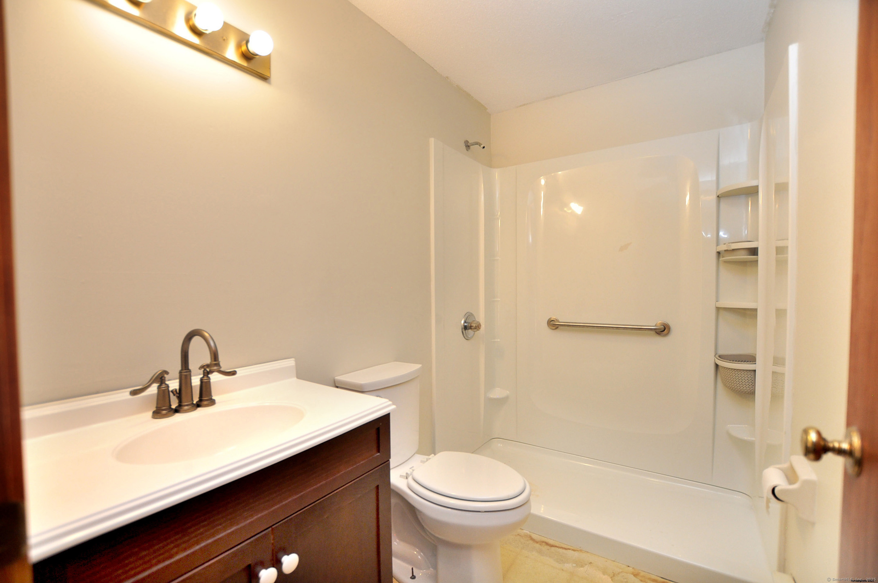 94 Clubhouse Road Windsor CT 06095