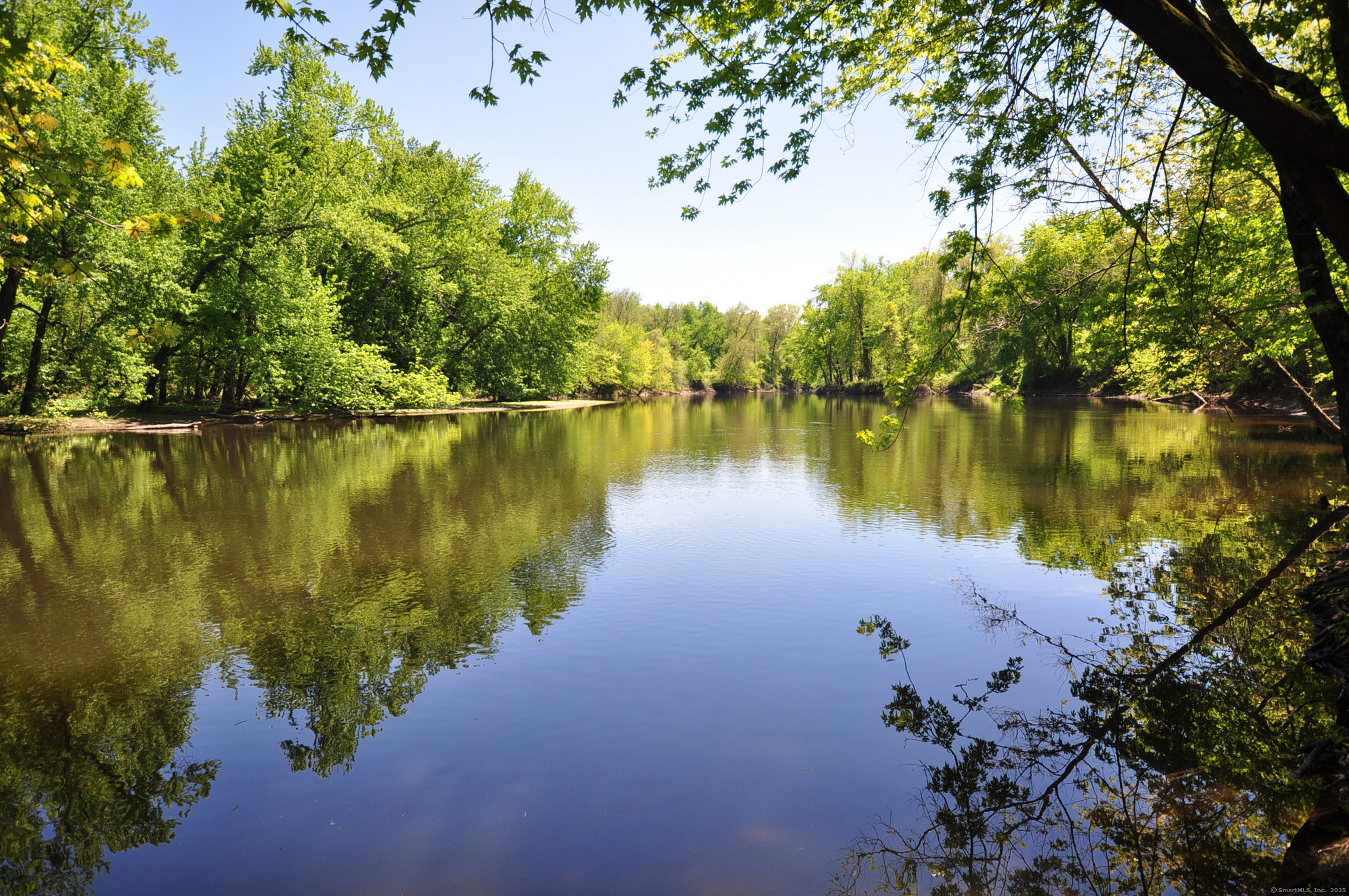 94 Clubhouse Road Windsor CT 06095