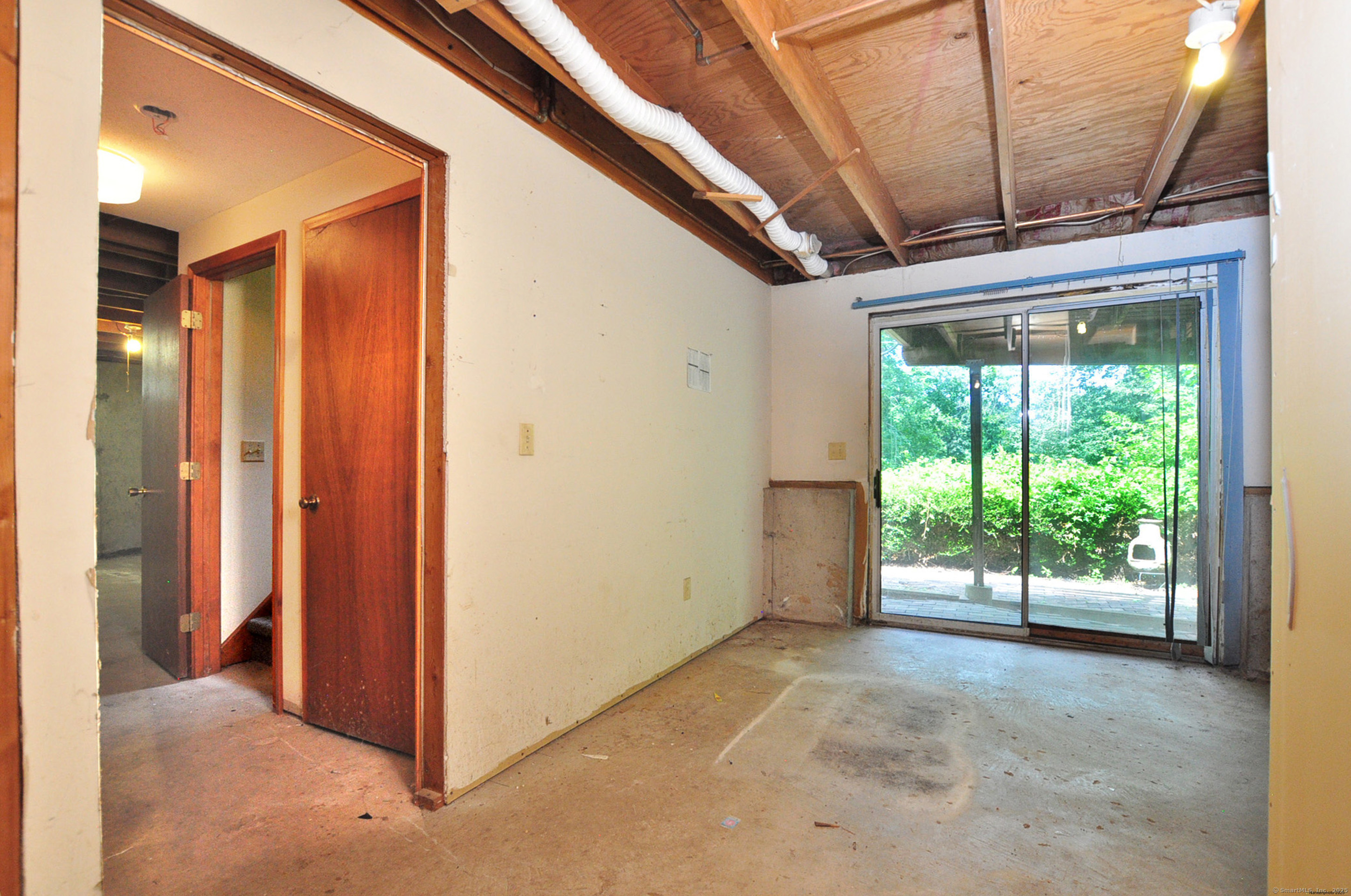 94 Clubhouse Road Windsor CT 06095