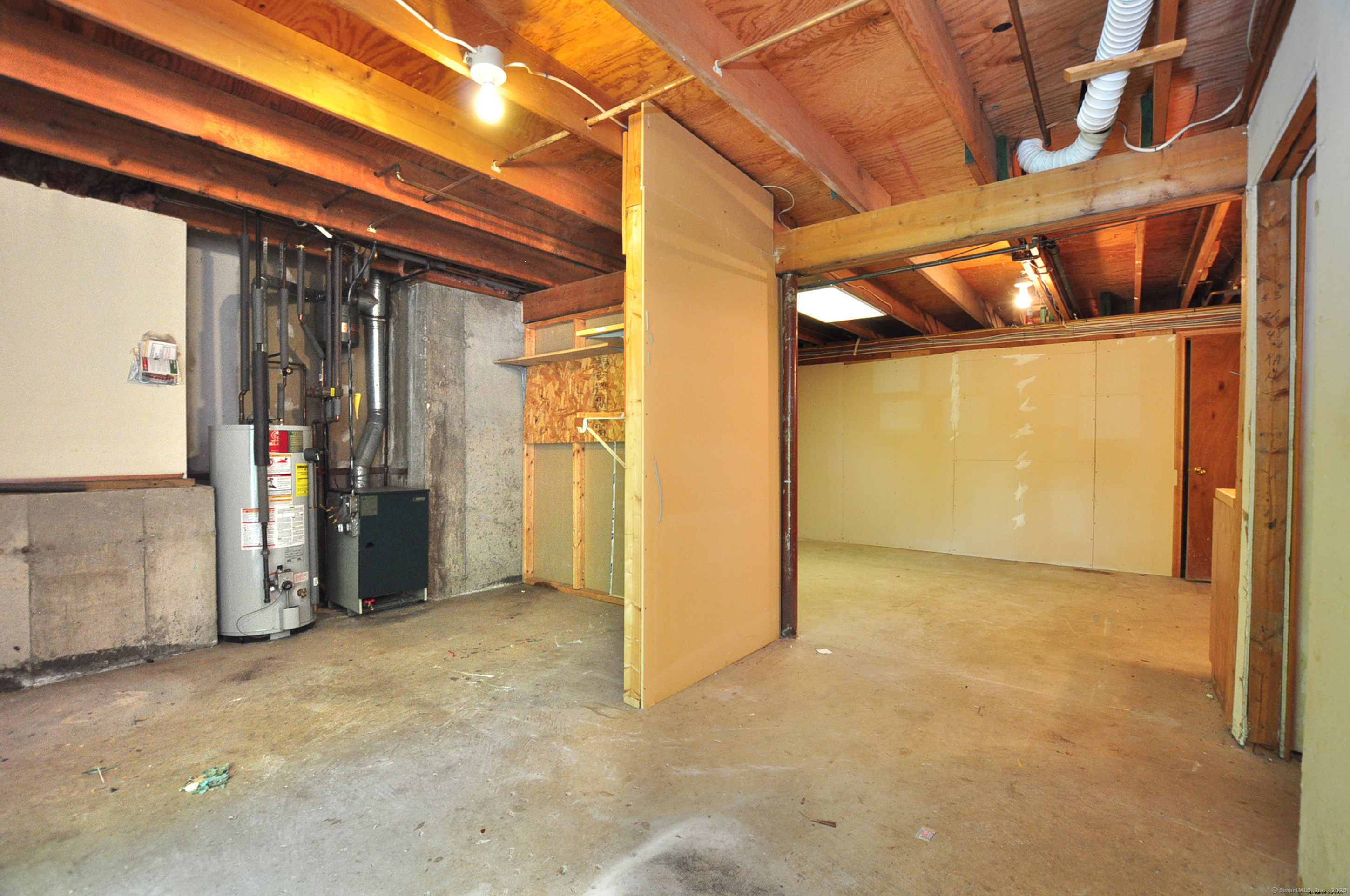 94 Clubhouse Road Windsor CT 06095