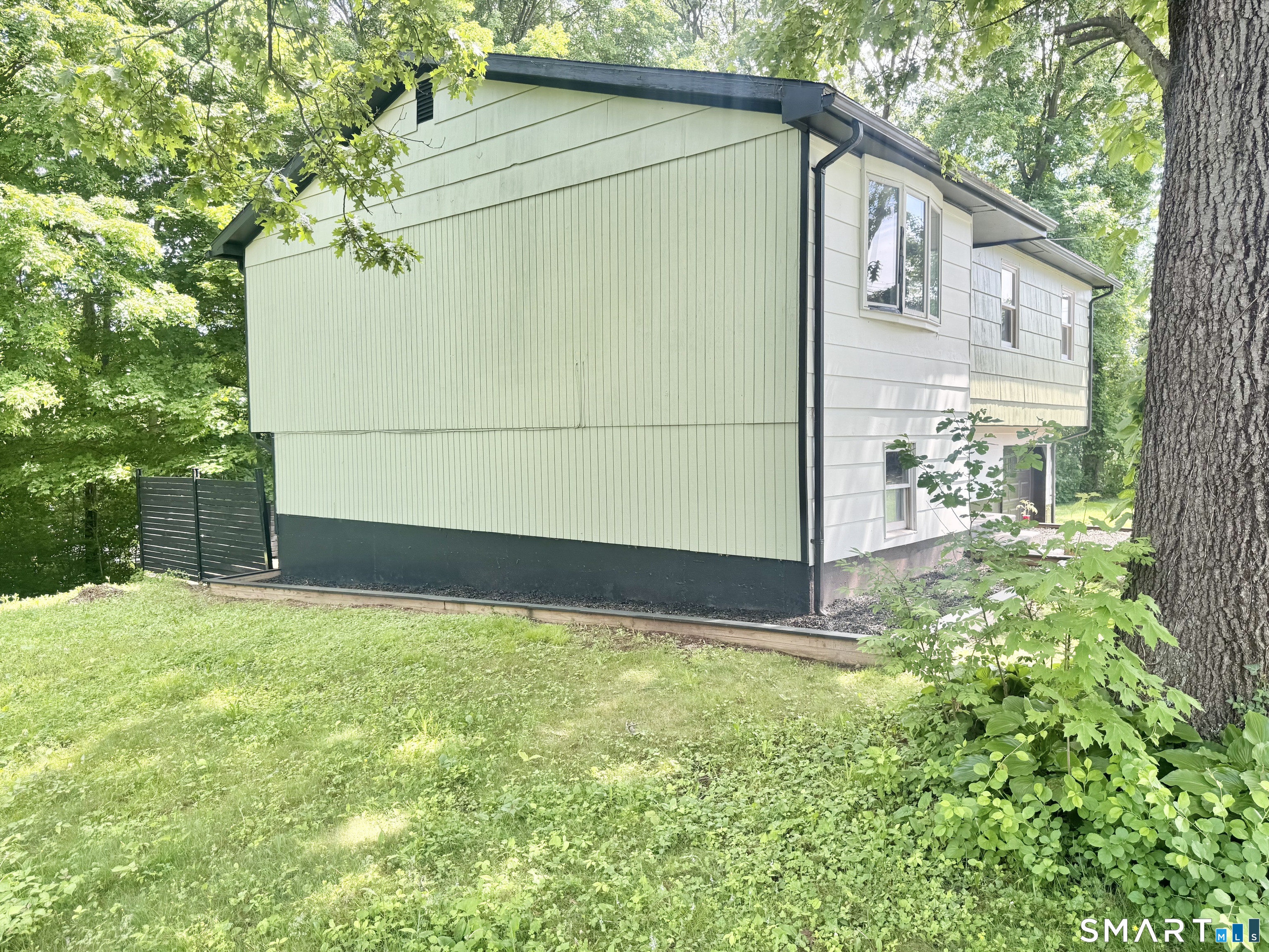 2 Heather Road Hamden CT 06518