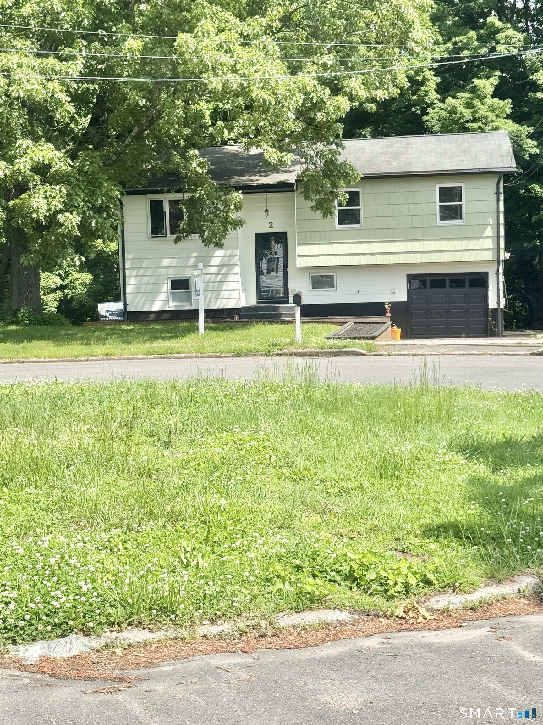 2 Heather Road Hamden CT 06518