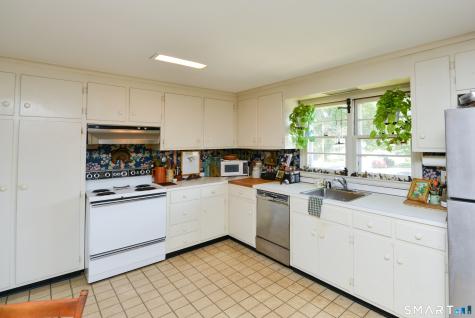 58 Cleveland Street Plainville CT 06062