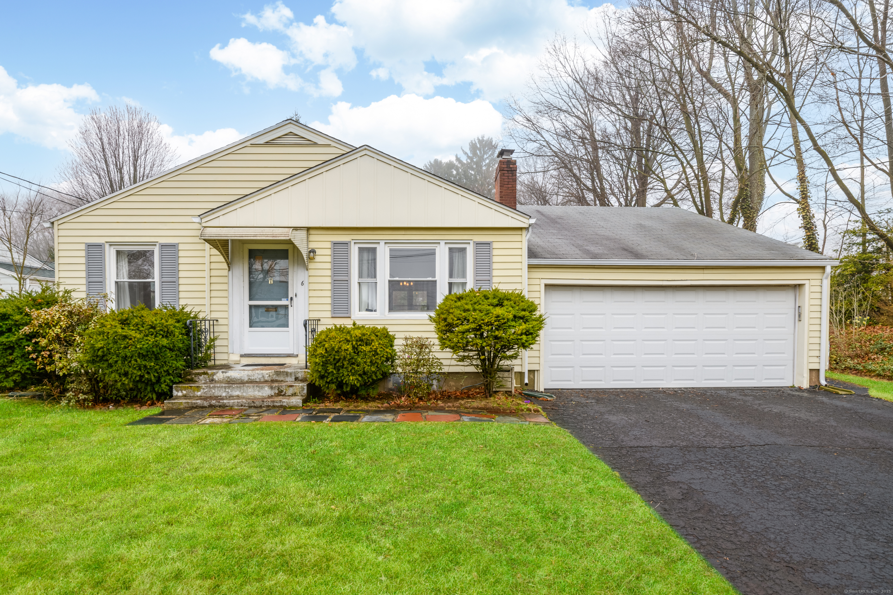 6 Hepburn Road Hamden CT 06517