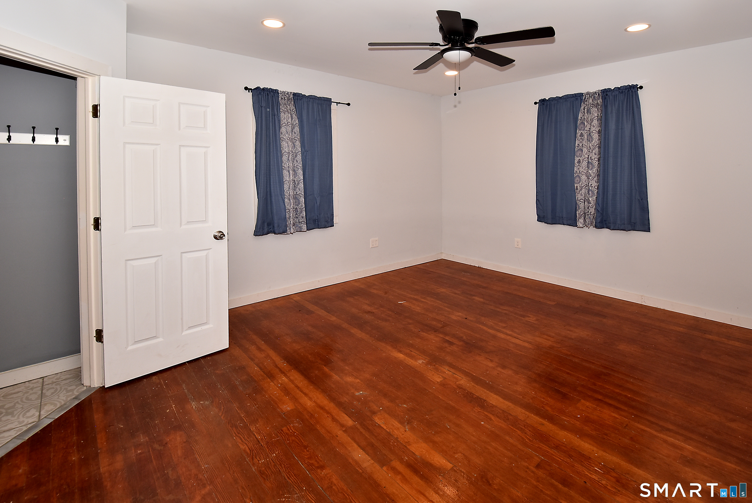 2 Broad Brook Road Enfield CT 06082