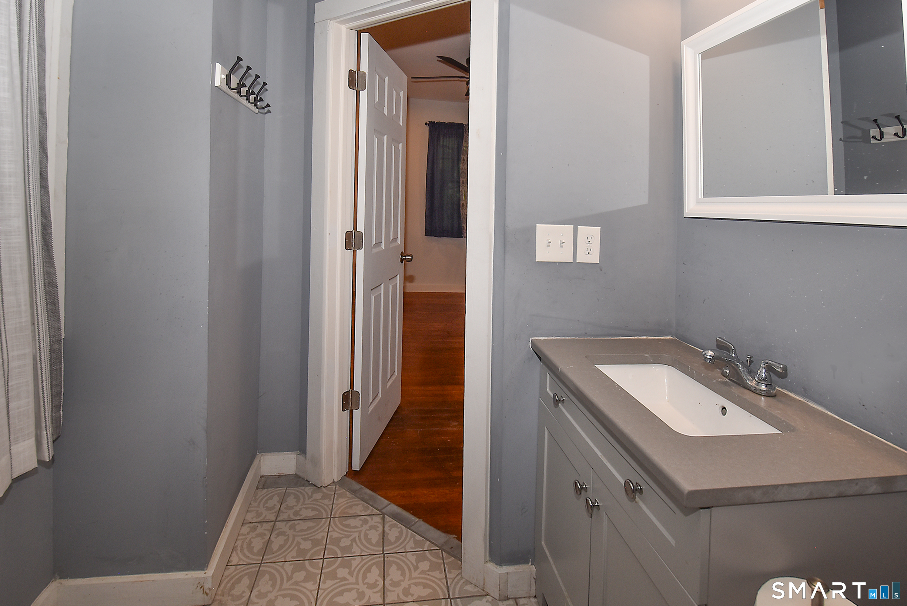 2 Broad Brook Road Enfield CT 06082