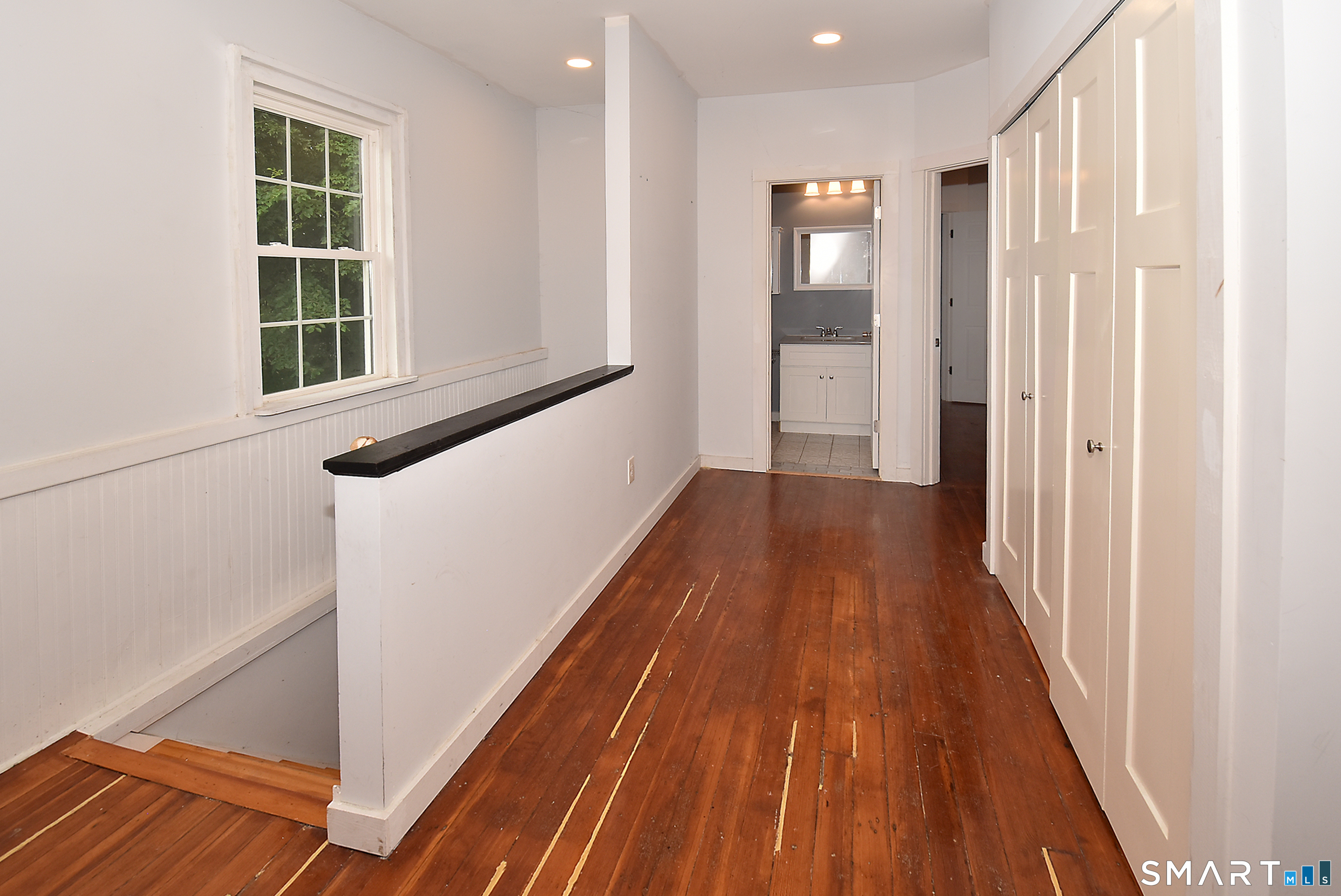 2 Broad Brook Road Enfield CT 06082