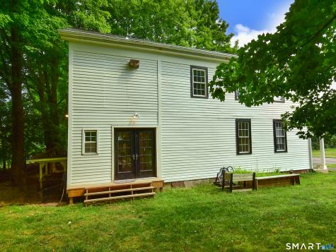 2 Broad Brook Road Enfield CT 06082