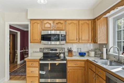 2 Sutherland Drive Newtown CT 06482