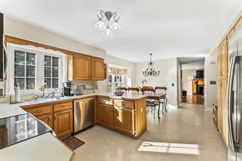 2 Sutherland Drive Newtown CT 06482