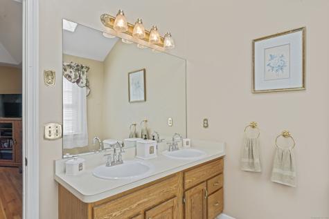 2 Sutherland Drive Newtown CT 06482