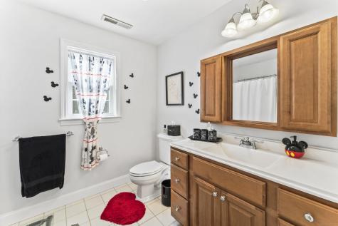 2 Sutherland Drive Newtown CT 06482