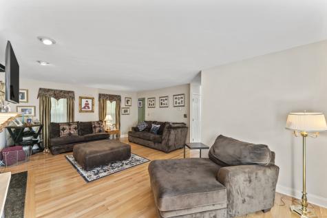 2 Sutherland Drive Newtown CT 06482