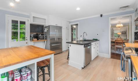 59 West Hill Drive West Hartford CT 06119