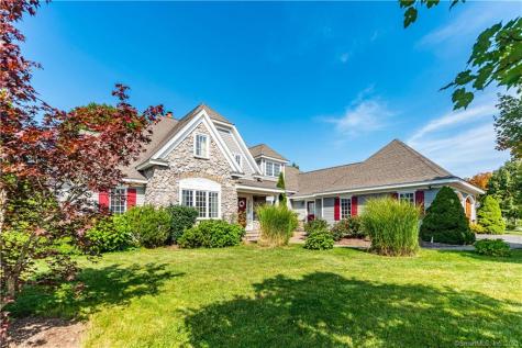 21 Avalon Drive Middlebury CT 06762