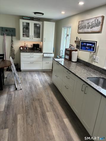 433 Reed Avenue Windsor Locks CT 06096