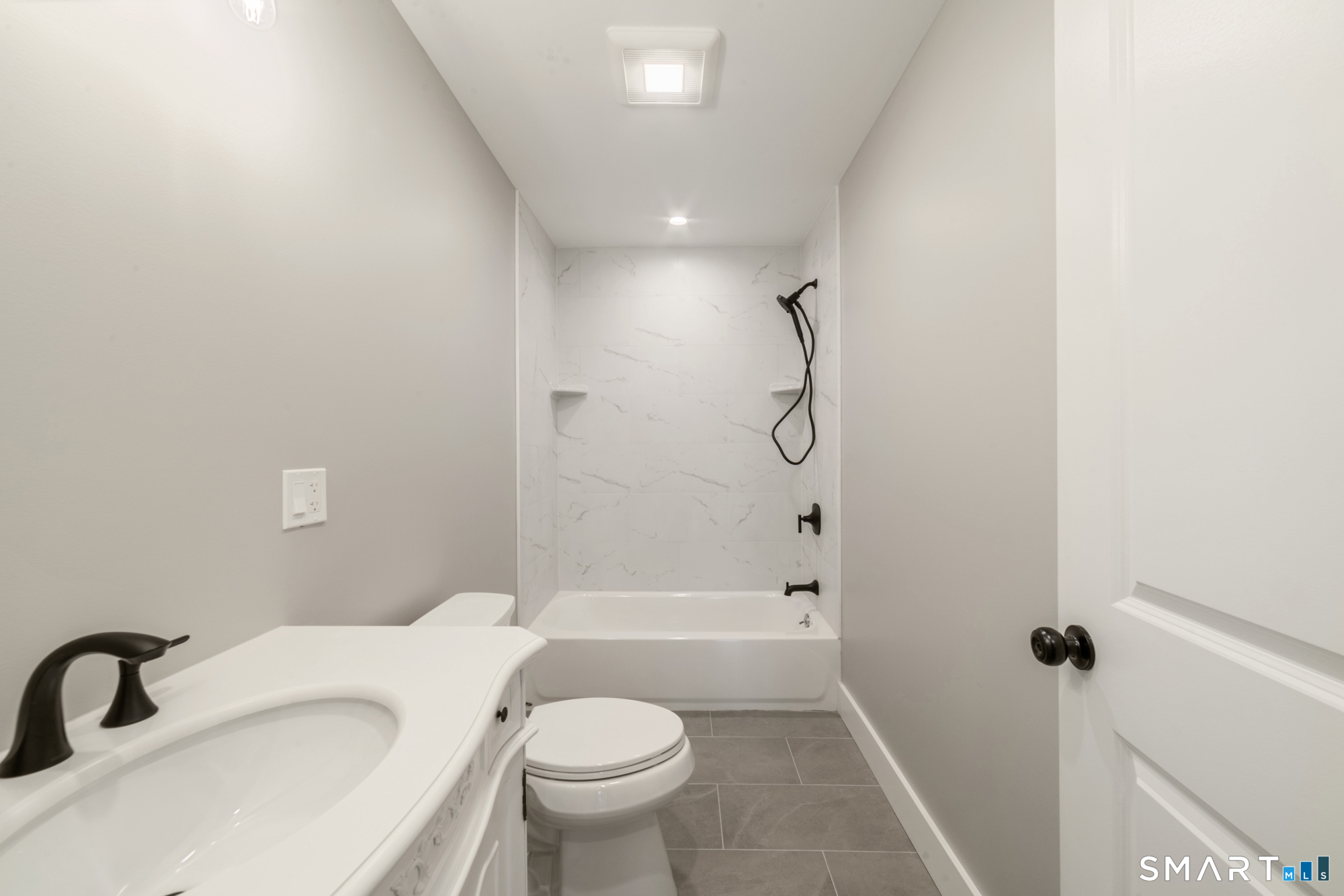 104 Eastfield Road Waterbury CT 06708