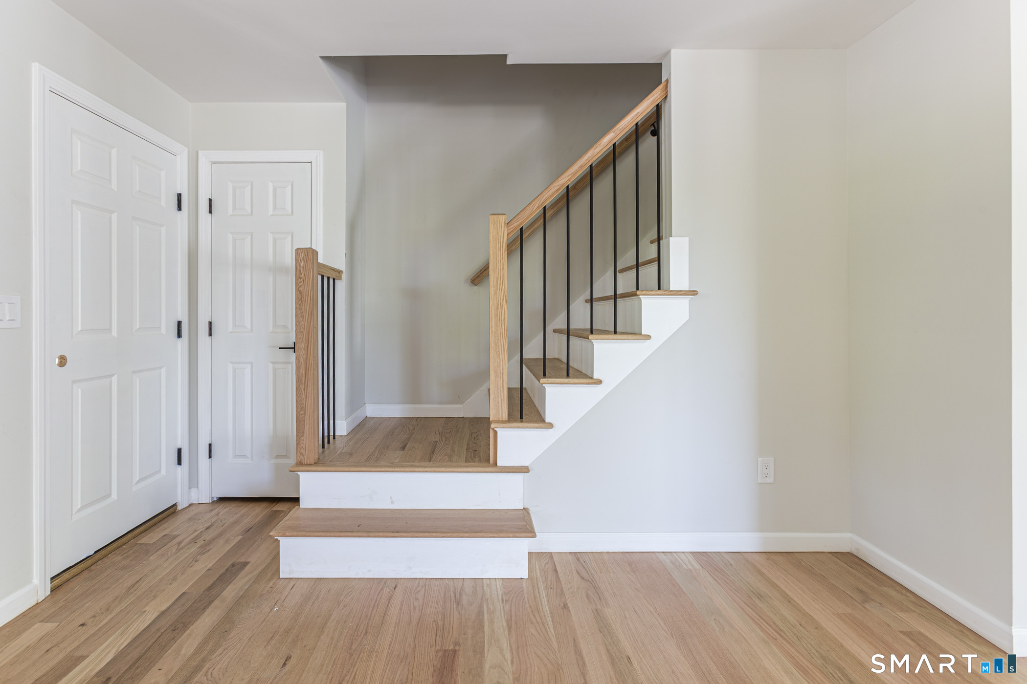 24 West Lakeview Road Plymouth CT 06782