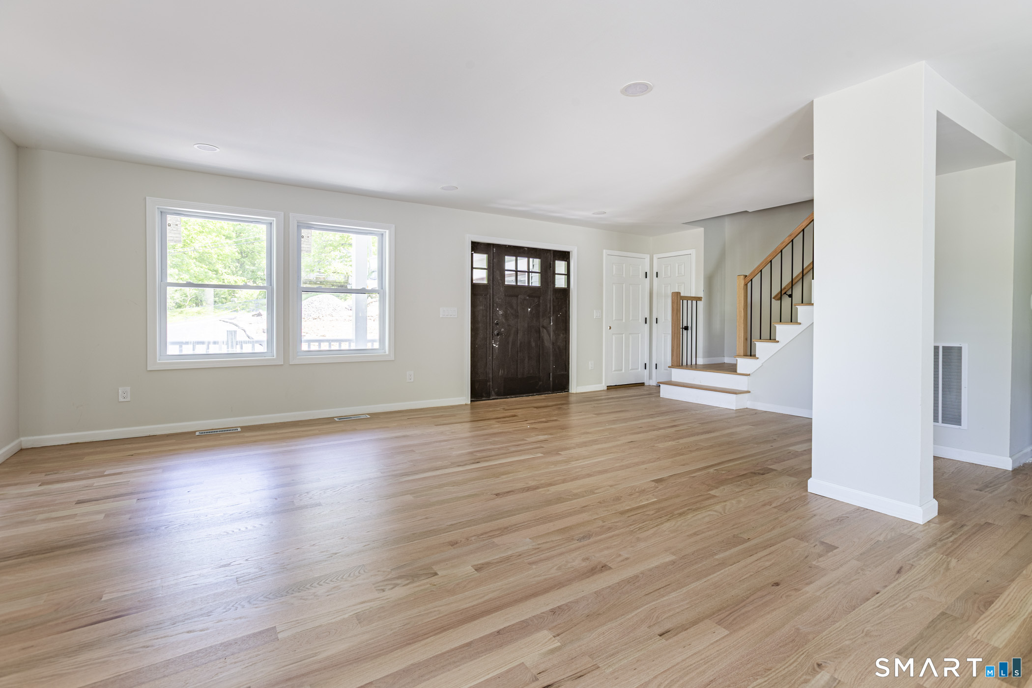 24 West Lakeview Road Plymouth CT 06782