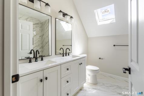 24 West Lakeview Road Plymouth CT 06782