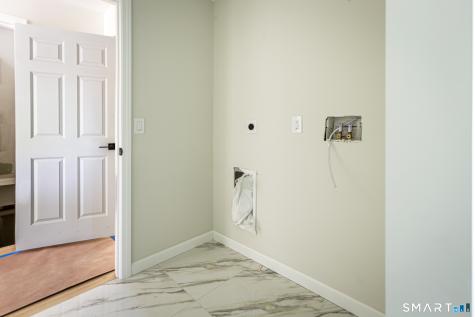 24 West Lakeview Road Plymouth CT 06782