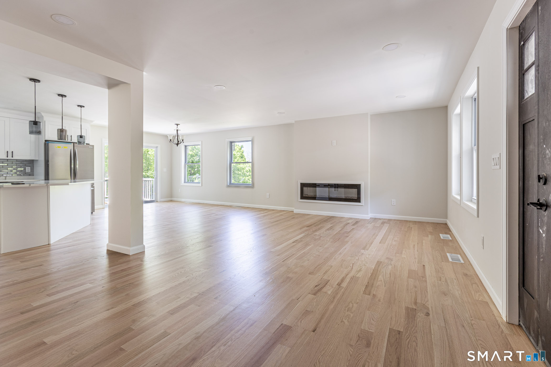 24 West Lakeview Road Plymouth CT 06782