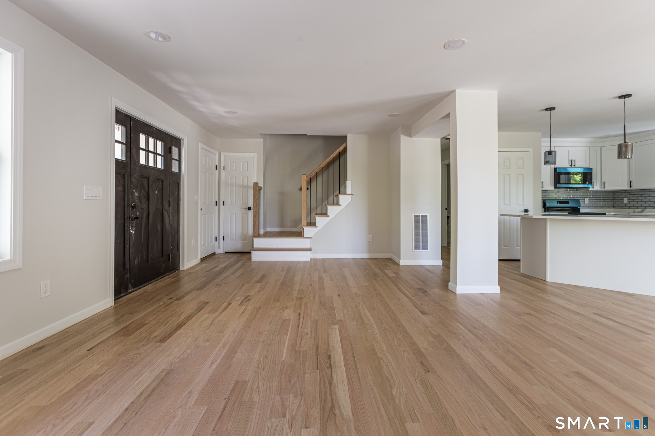 24 West Lakeview Road Plymouth CT 06782