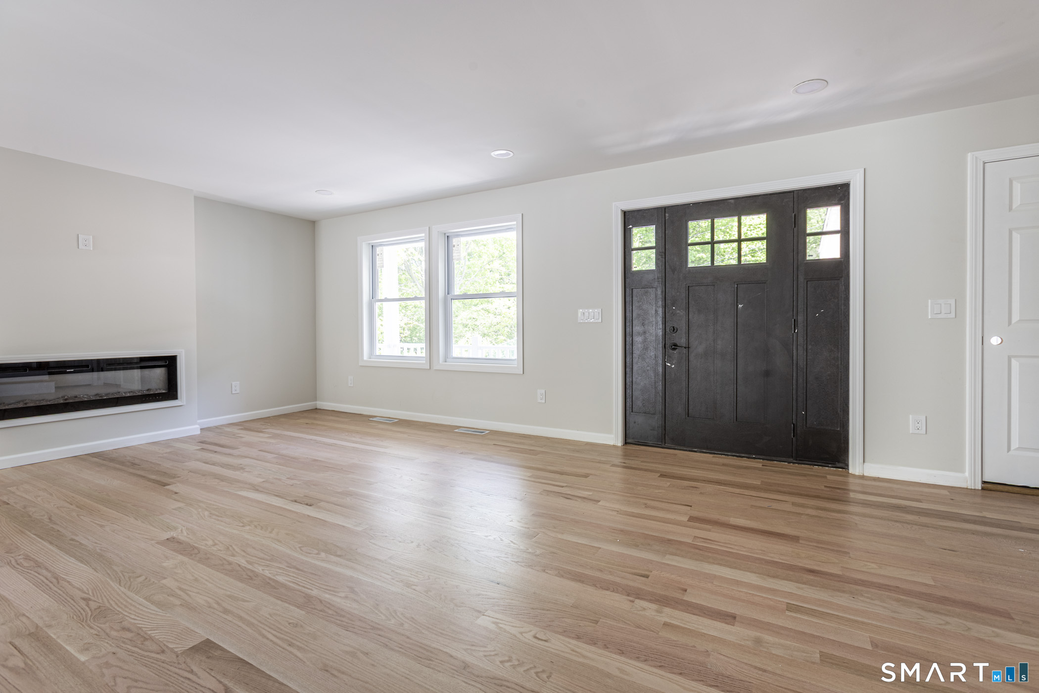 24 West Lakeview Road Plymouth CT 06782